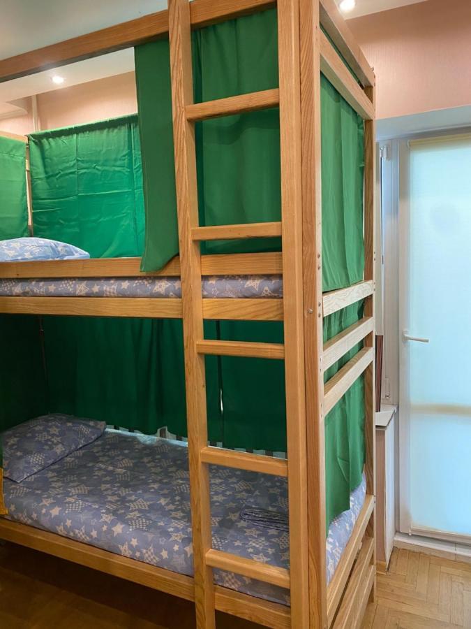 קייב Vip "Hostel Ok Hotel" מראה חיצוני תמונה