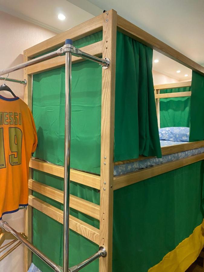 קייב Vip "Hostel Ok Hotel" מראה חיצוני תמונה