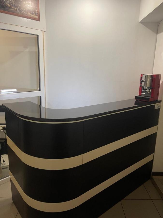 קייב Vip "Hostel Ok Hotel" מראה חיצוני תמונה