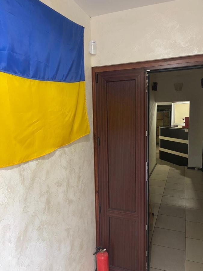 קייב Vip "Hostel Ok Hotel" מראה חיצוני תמונה